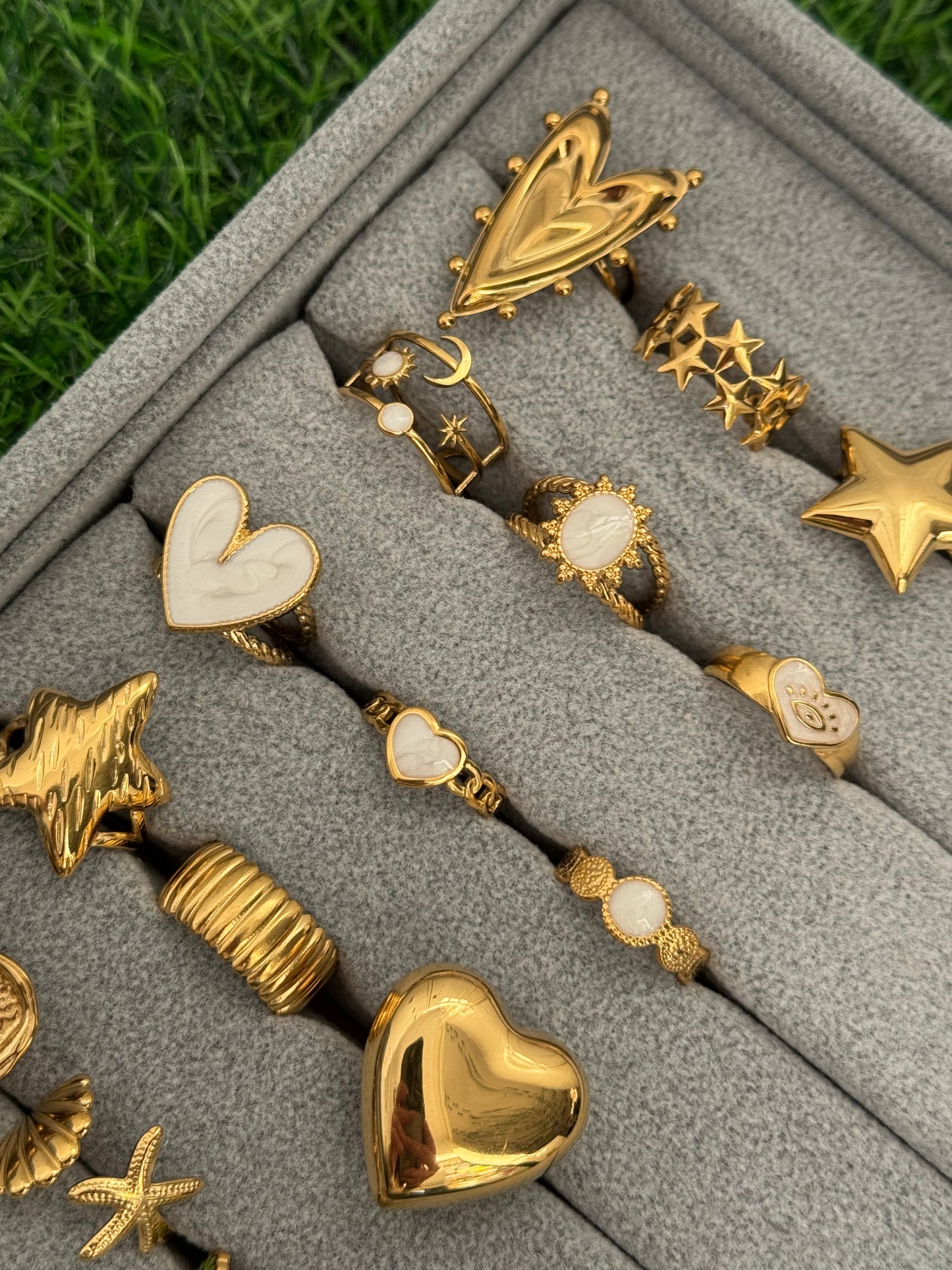 ‘PRINCES’ ring - goud