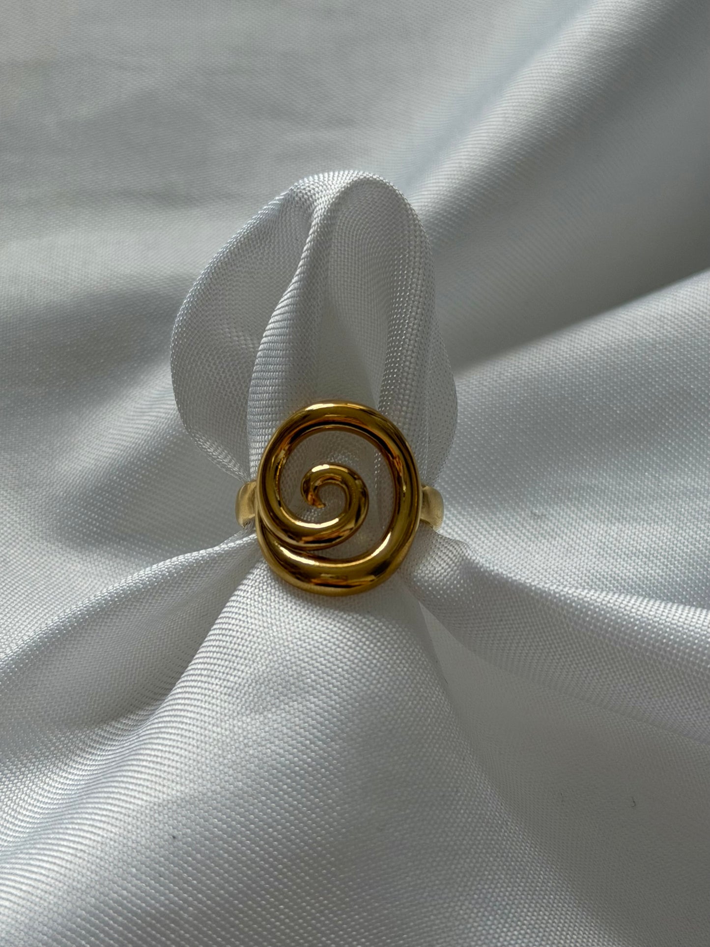 ‘SPIRAL’ ring - goud