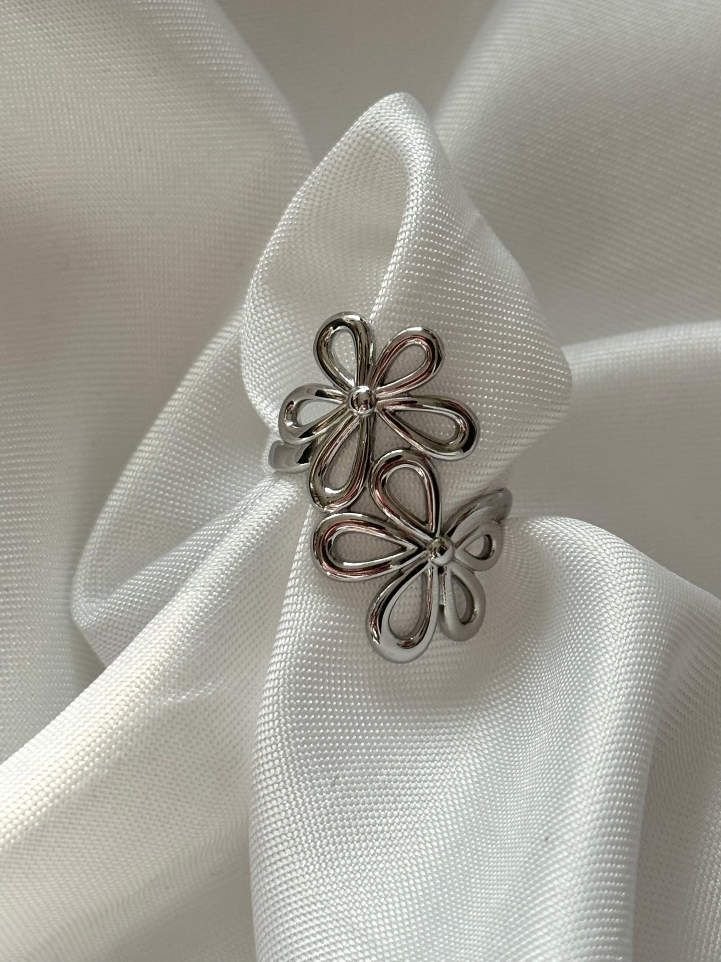 ‘CLASSY FLOWER’ ring - goud