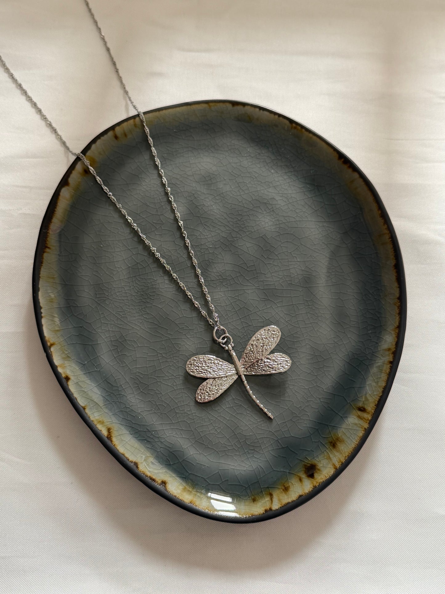 ‘DRAGONFLY’ ketting - goud/zilver