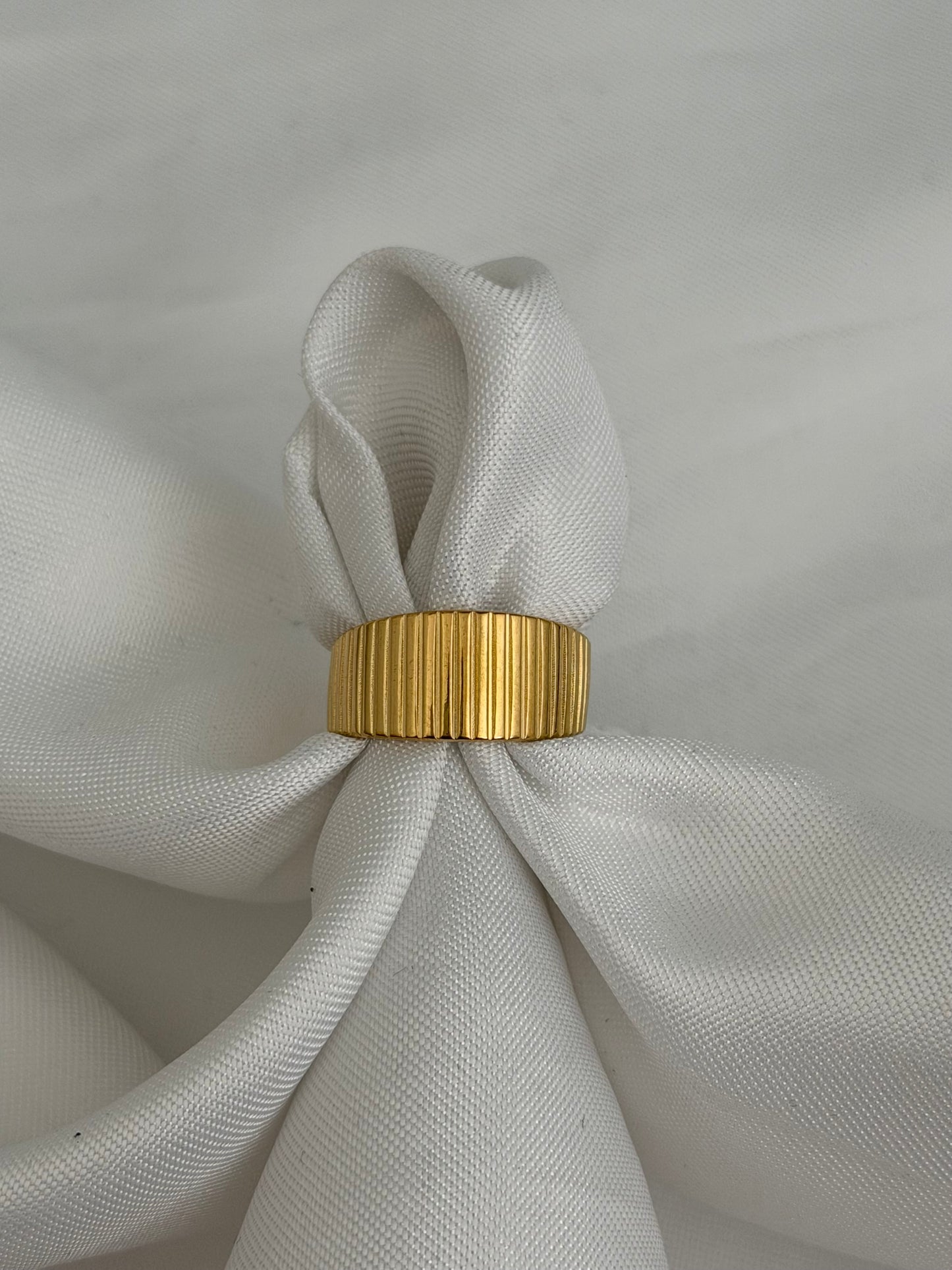 ‘CHARLES’ ring - goud