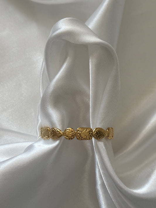 ‘MAE’ bangle - goud