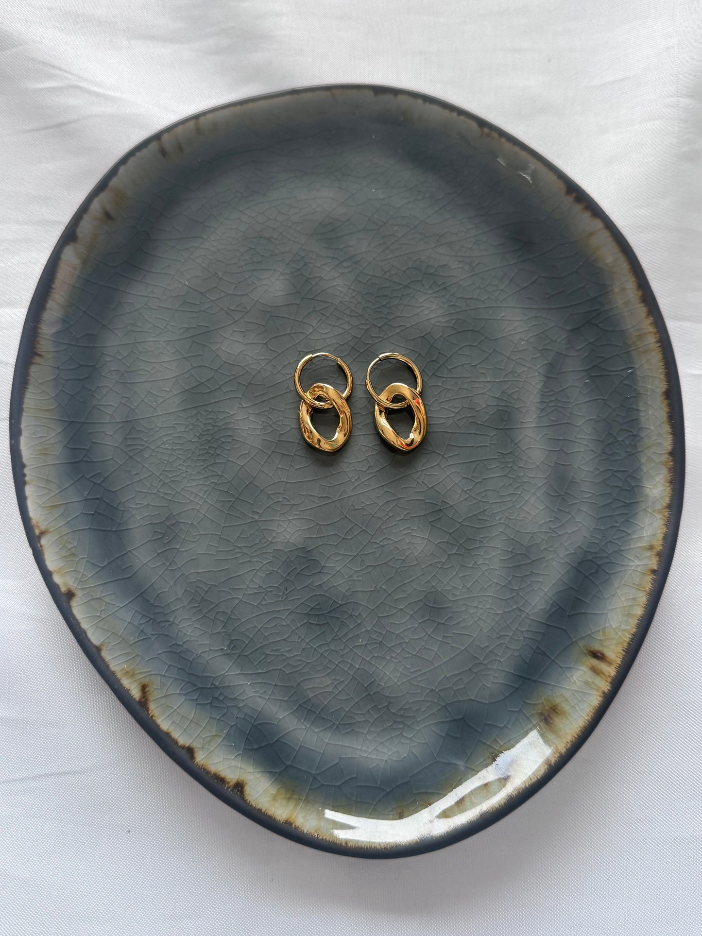 ‘DOTS’ oorbellen - goud