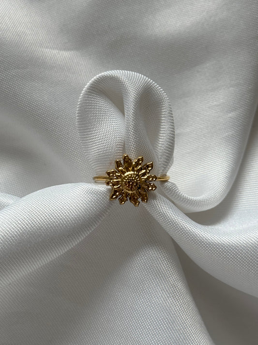 ‘MAUD’ ring - goud