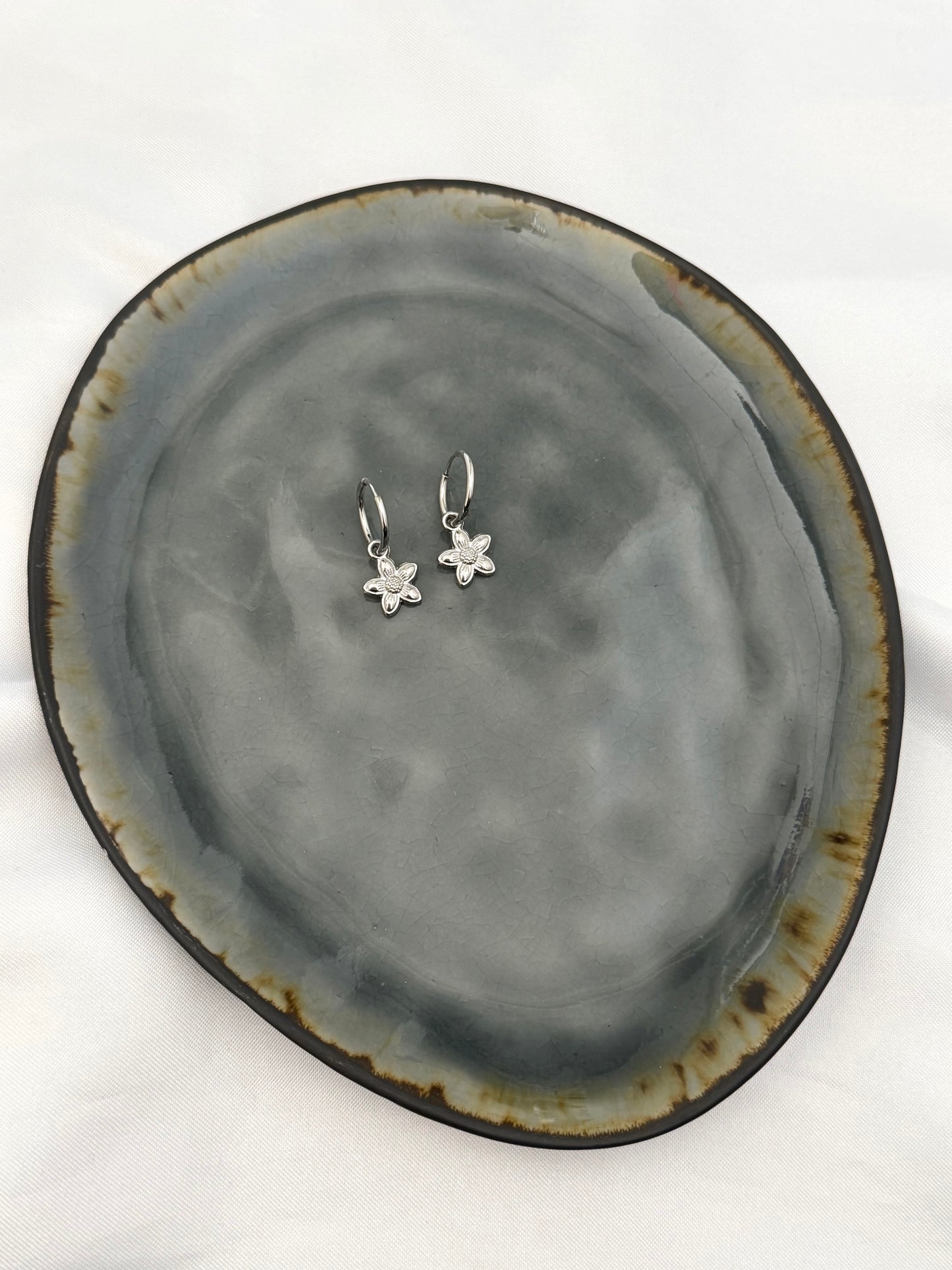 ‘LITTLE DAISY’ oorbellen - goud/zilver