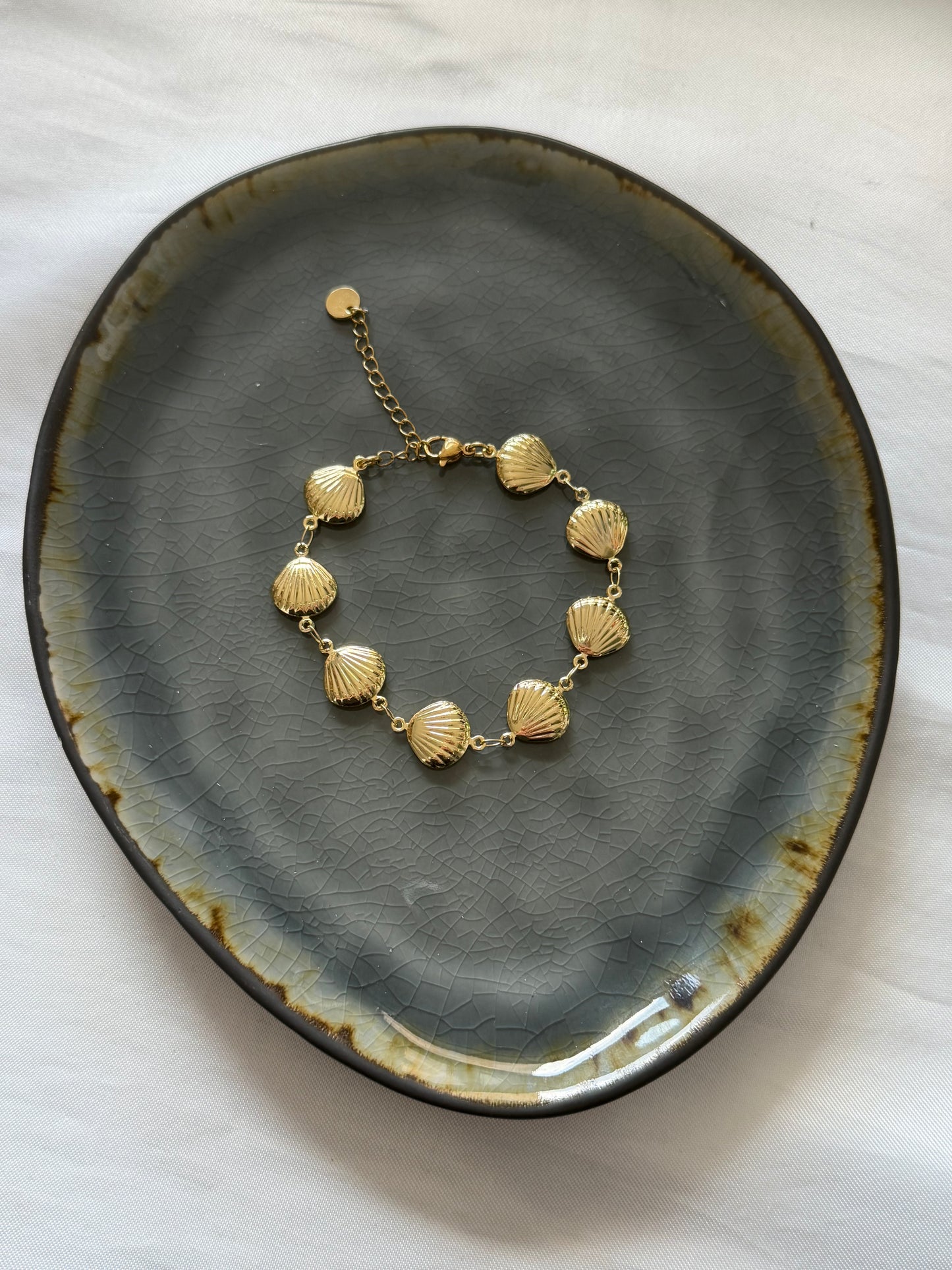 ‘BIG SHELL’ armband - goud