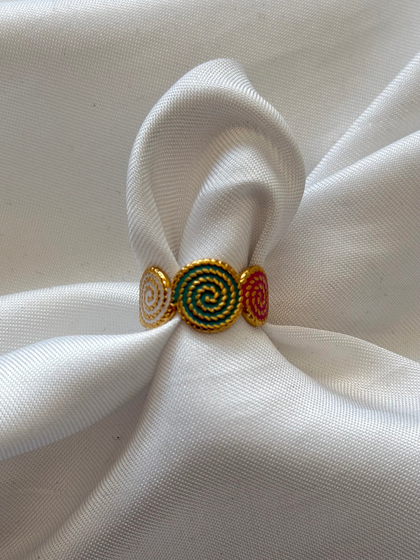‘DORA’ ring - goud
