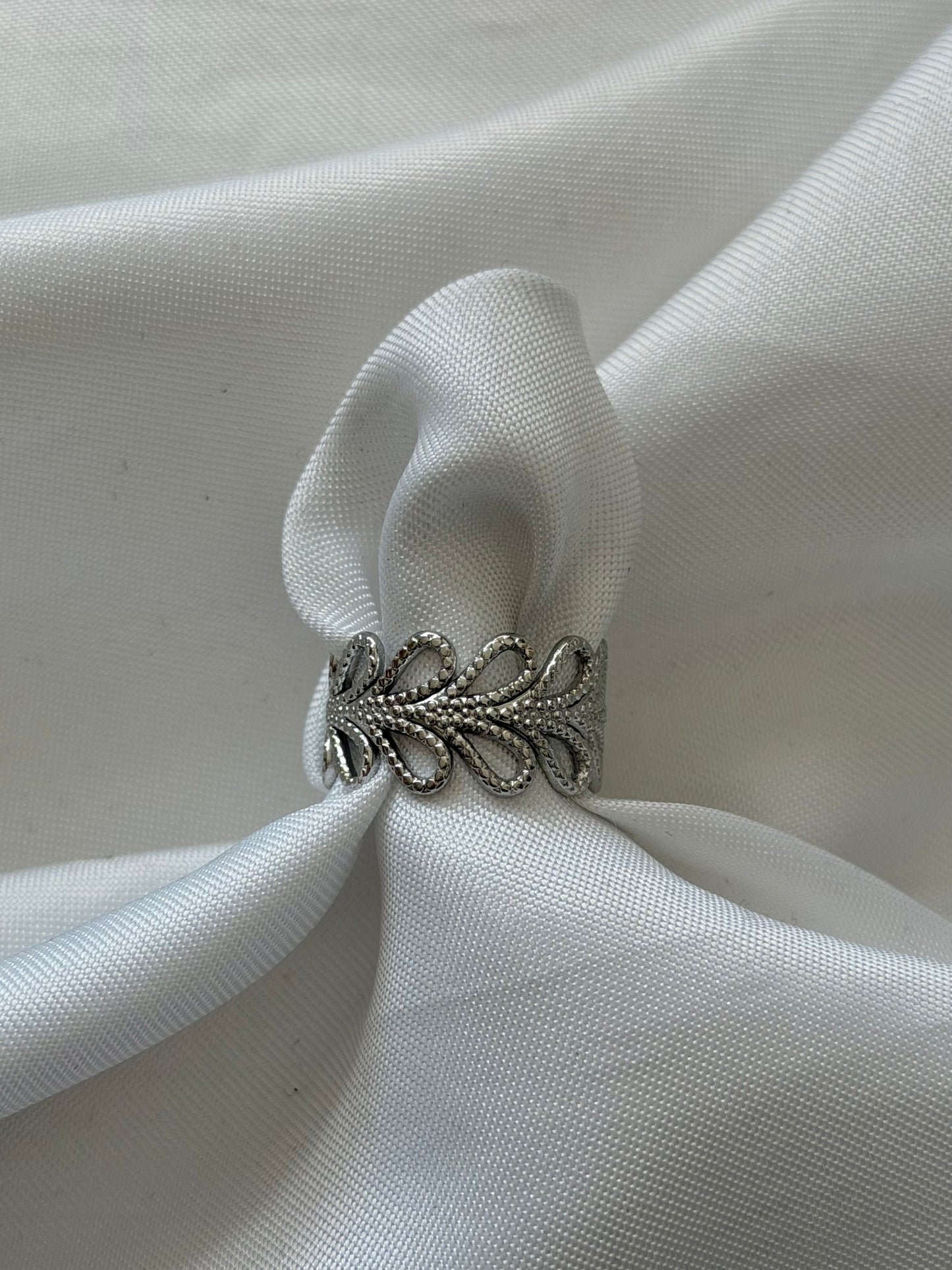‘LOVED’ ring - goud/zilver