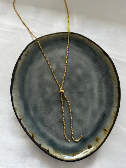 ‘MAE’ ketting - goud