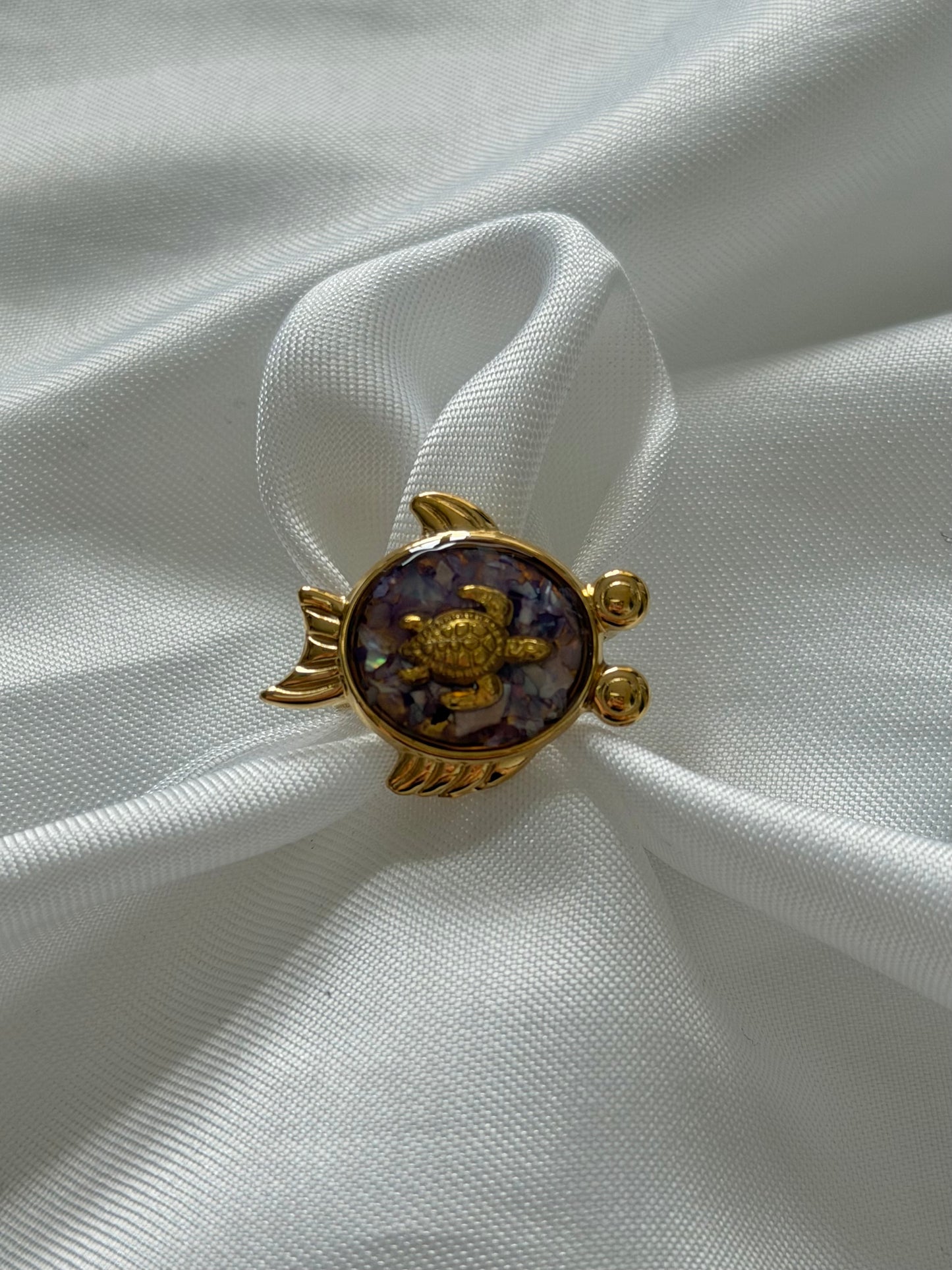 ‘PURPLE FISH’ ring - goud