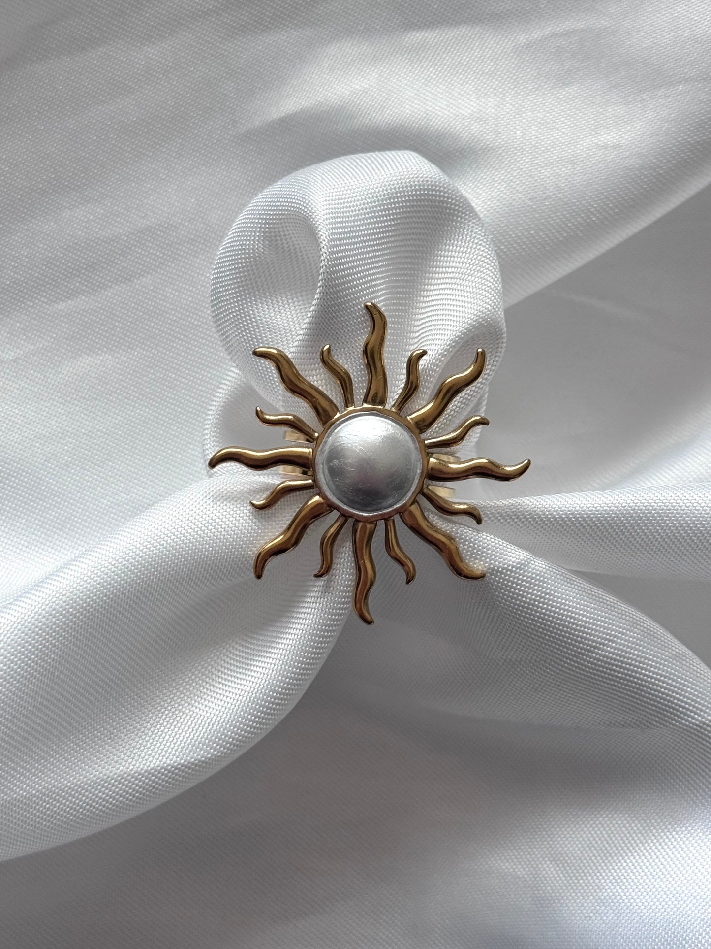‘SUNNY PEARL’ ring - goud
