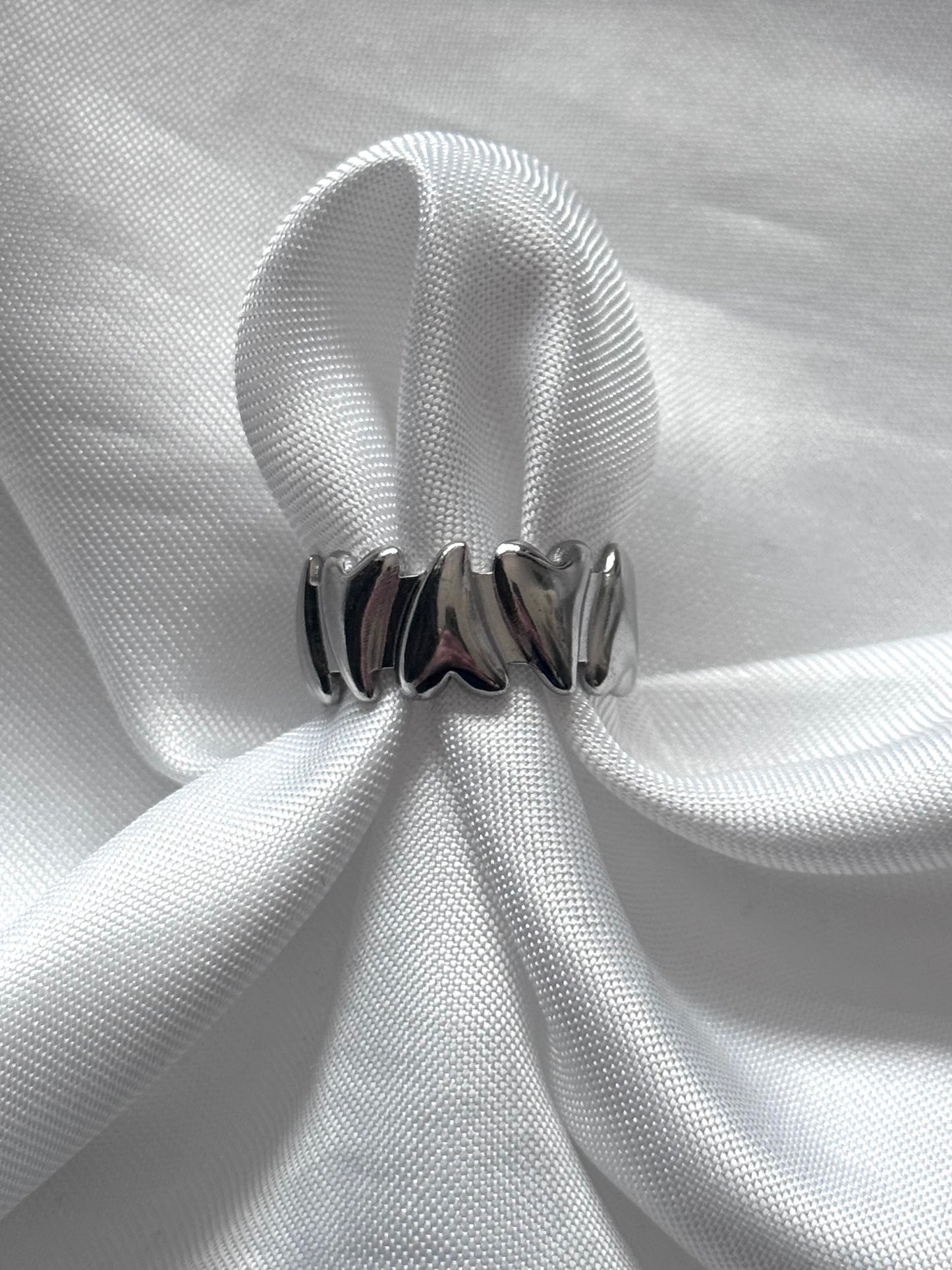 ‘FULL OF HEARTS’ ring - zilver