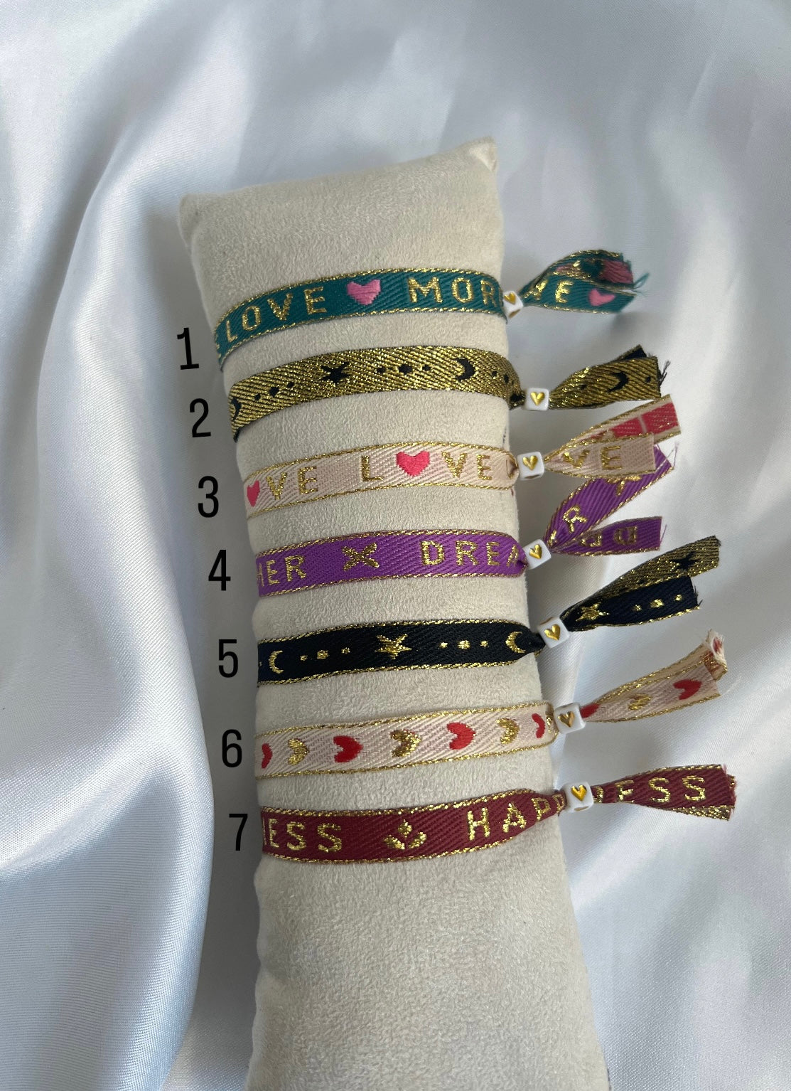 kleurrijke lint armbandjes