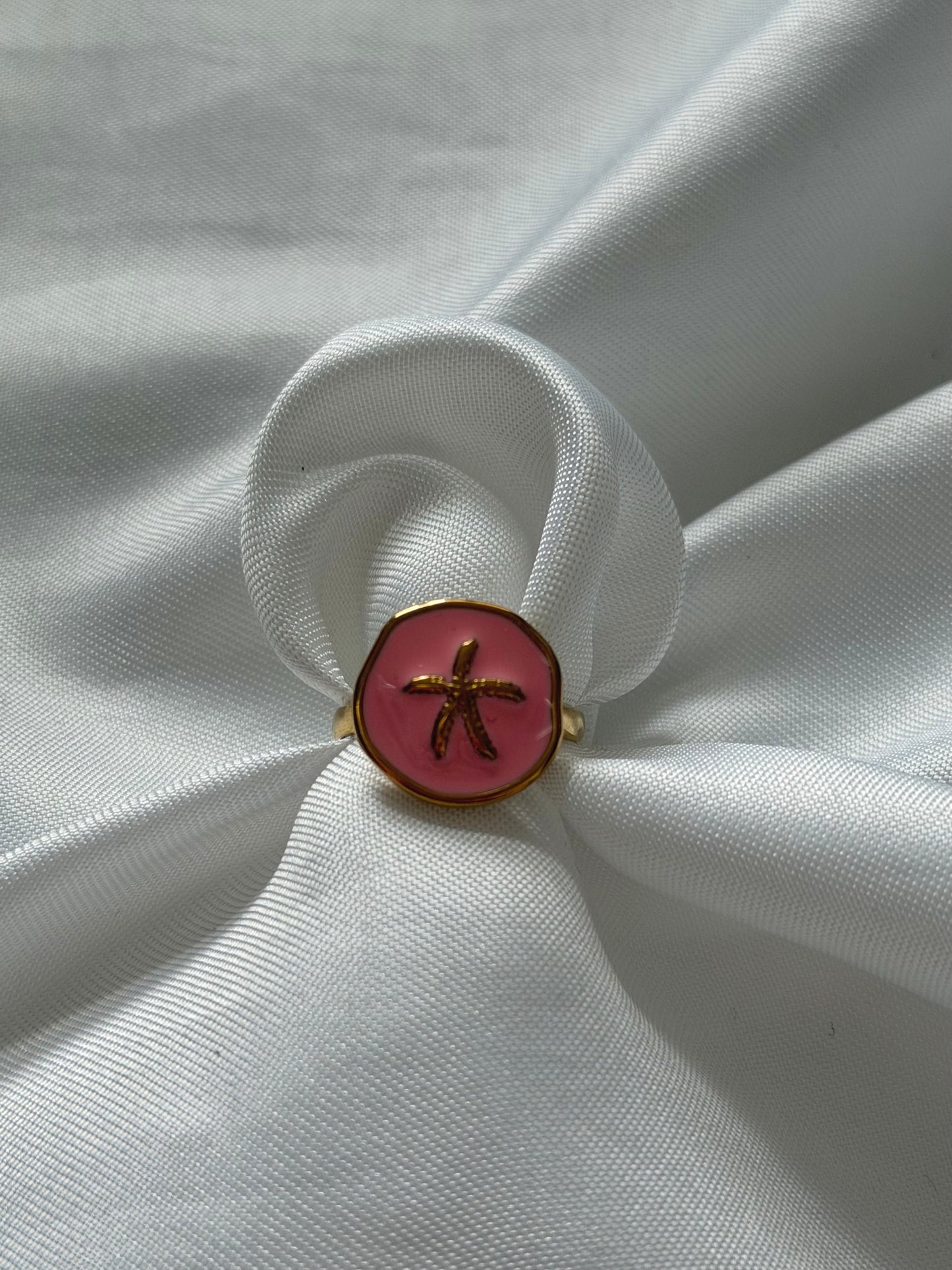 ‘BRIGHT PINK’ ring - goud
