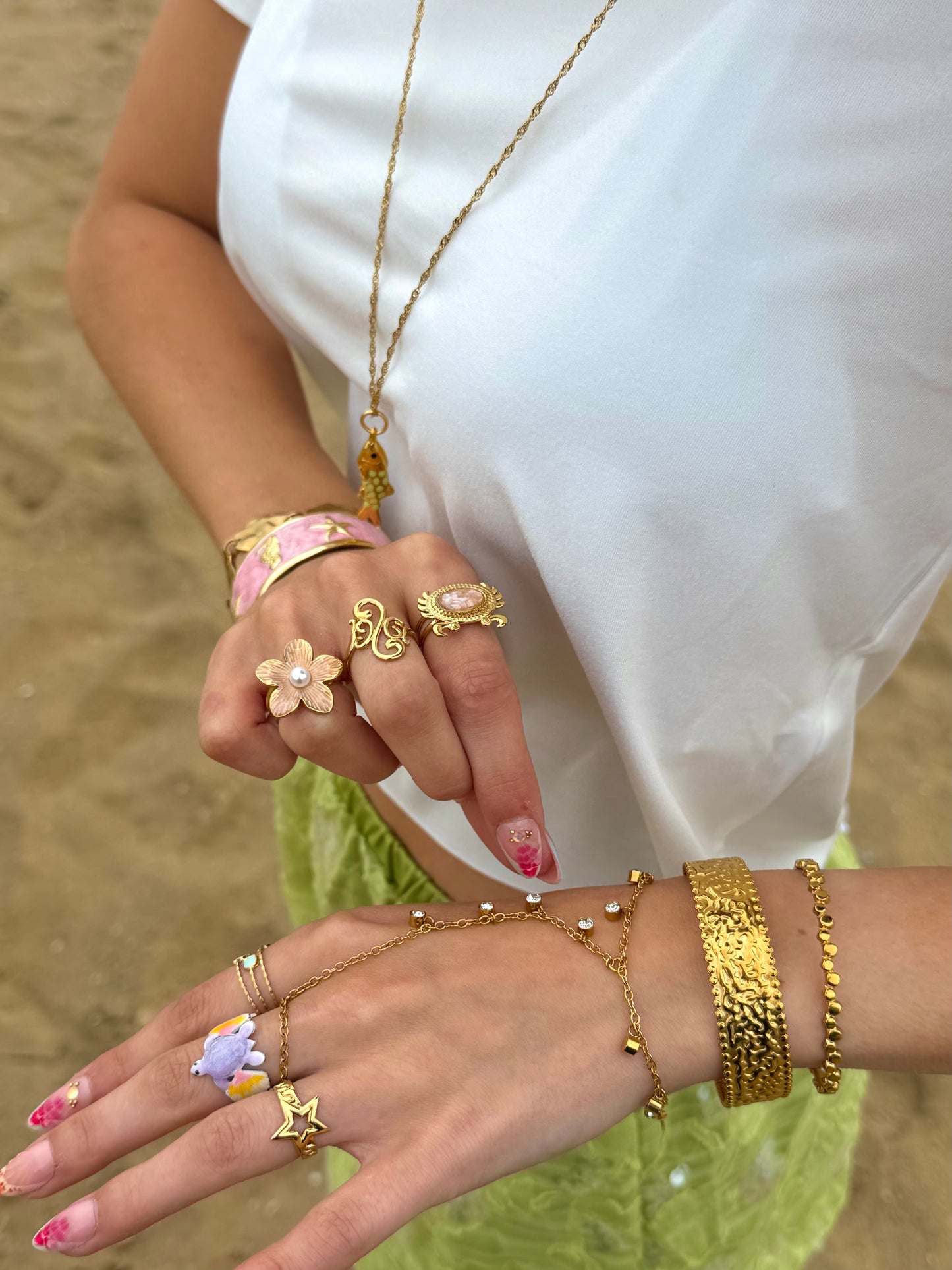 ‘WAVY DOTS’ bangle - goud/zilver