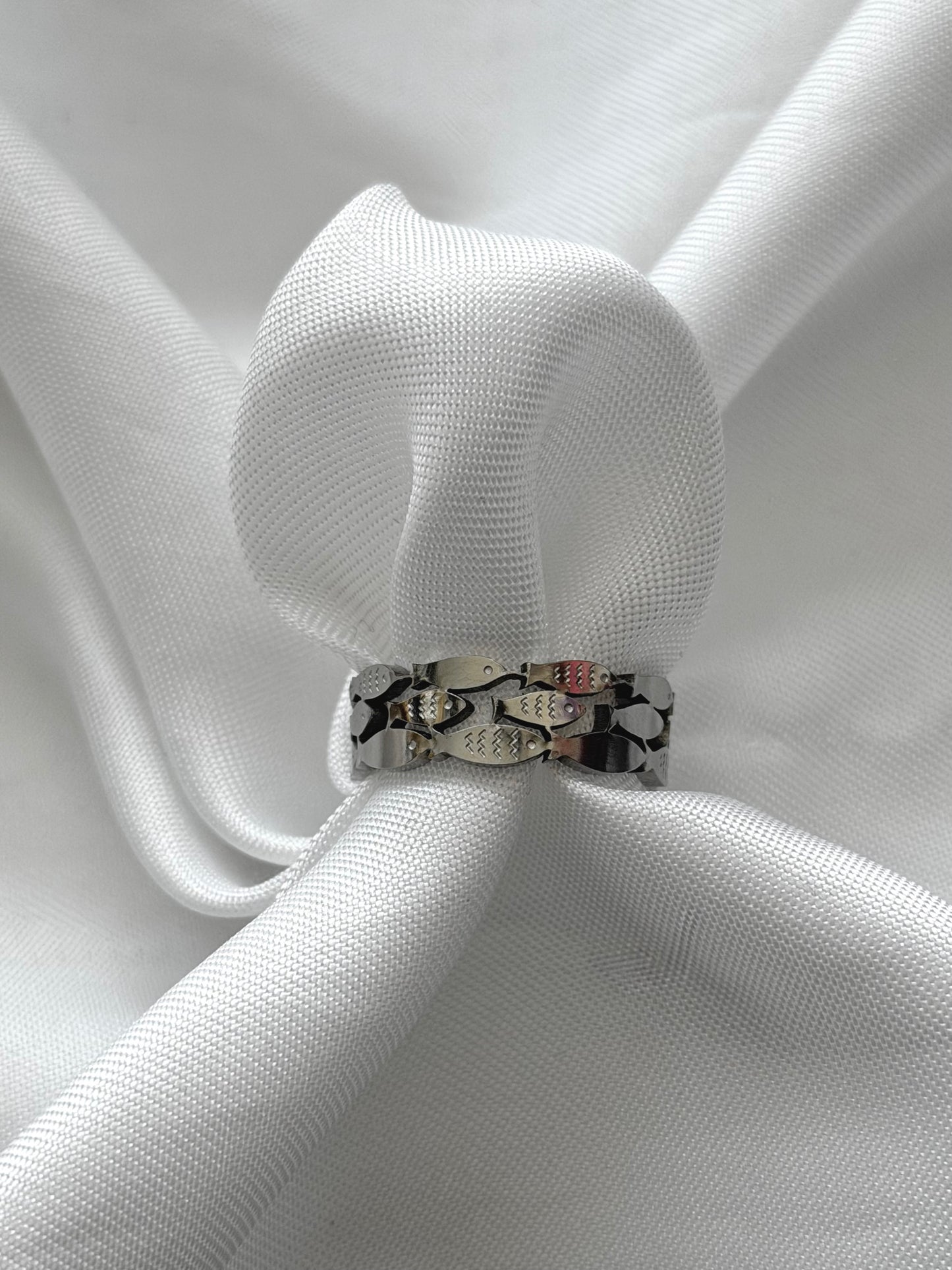 ‘FISH’ ring - goud/zilver