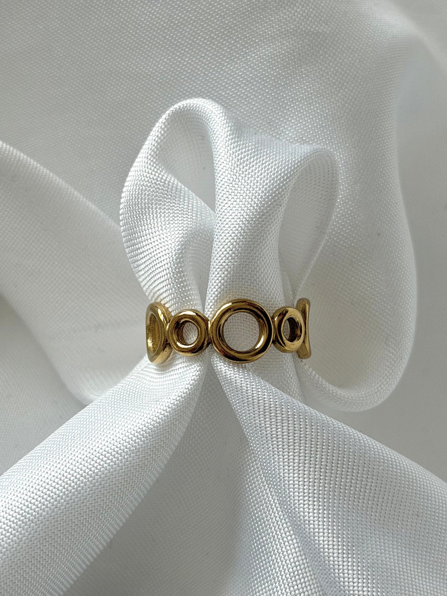 ‘SMALL OVAL’ ring - goud/zilver