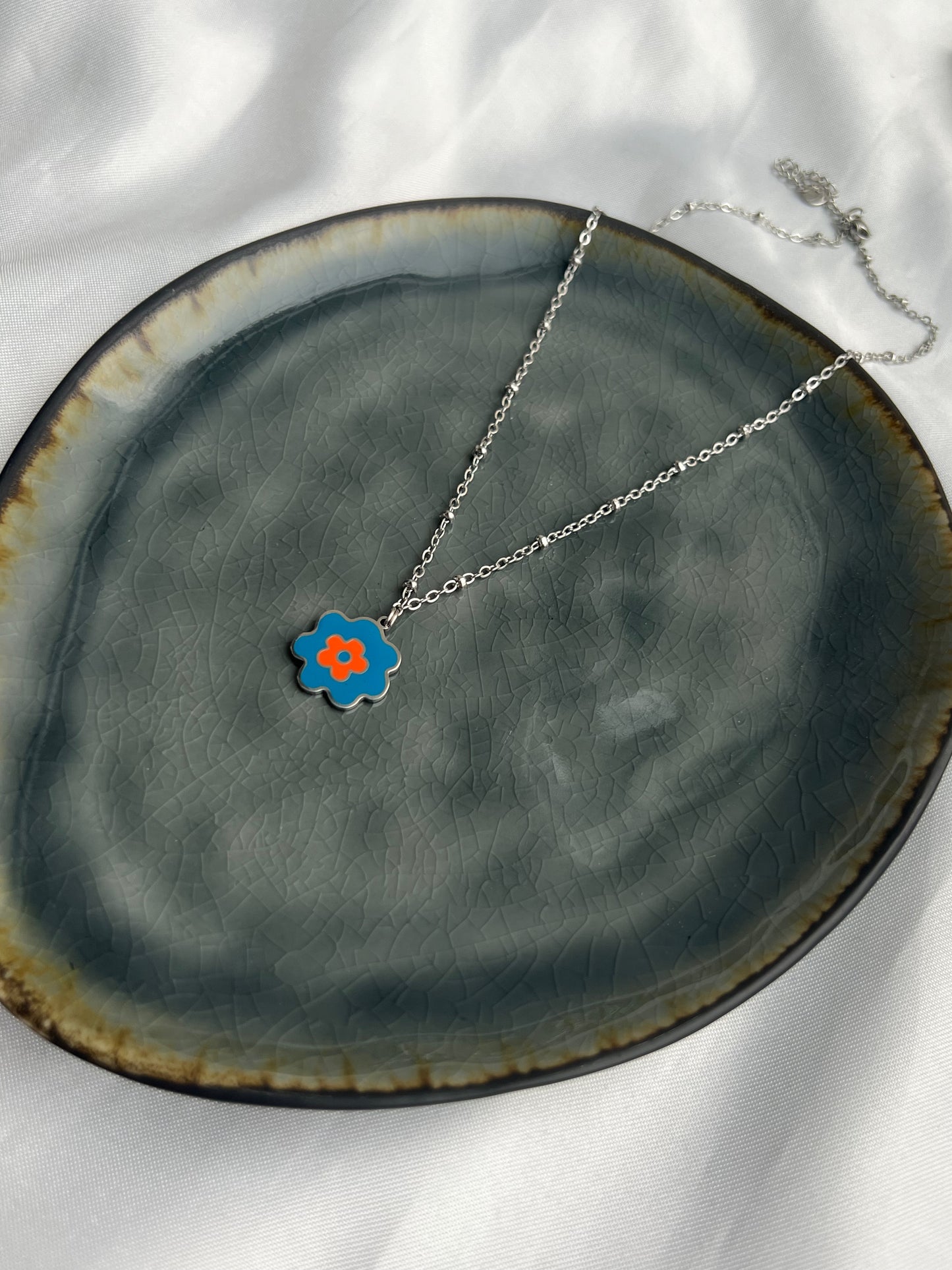 ‘BLOEMENKRAAL’ (gekleurd) ketting - goud/zilver