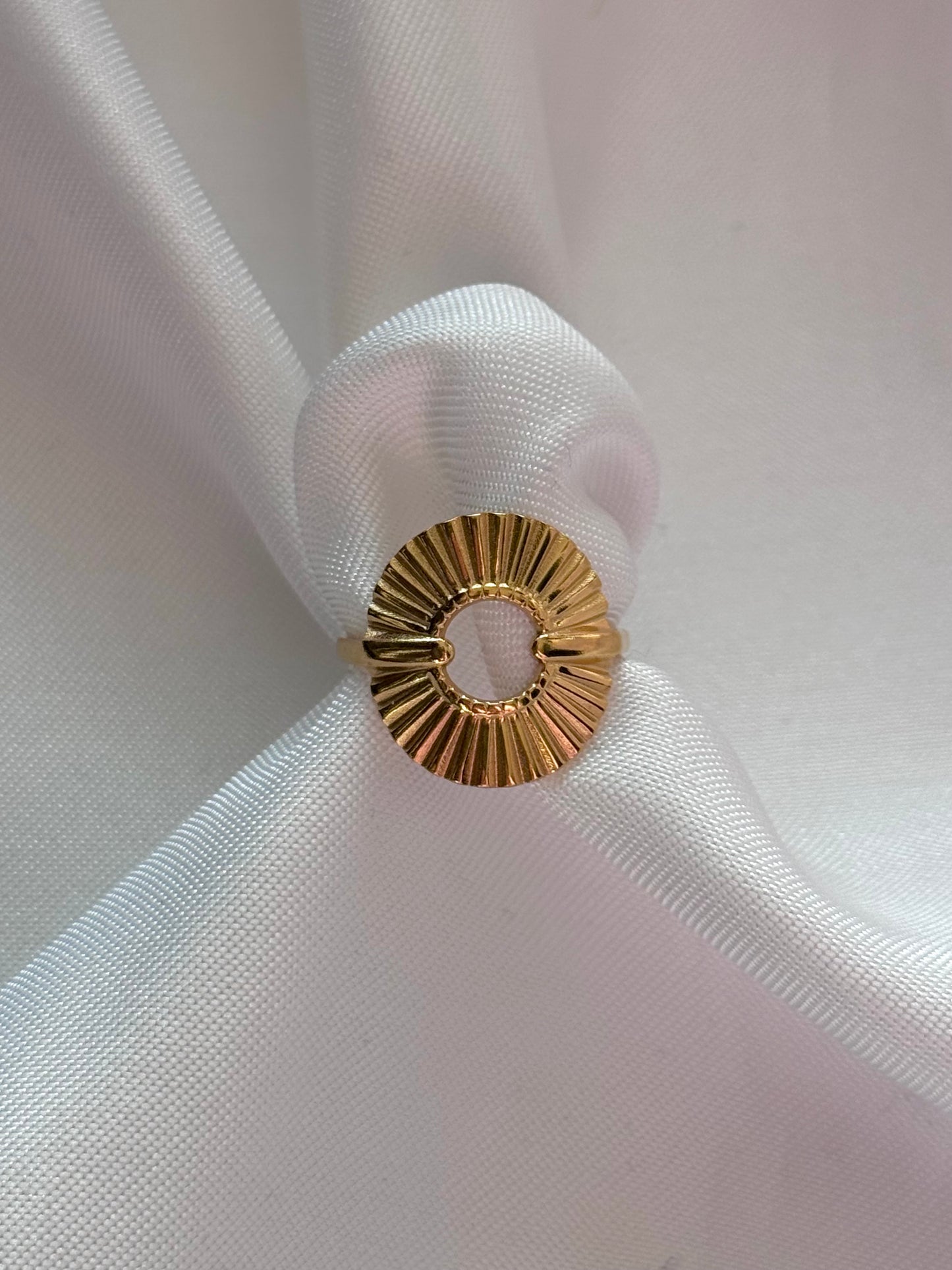 ‘ZENDAYA’ ring - goud/zilver