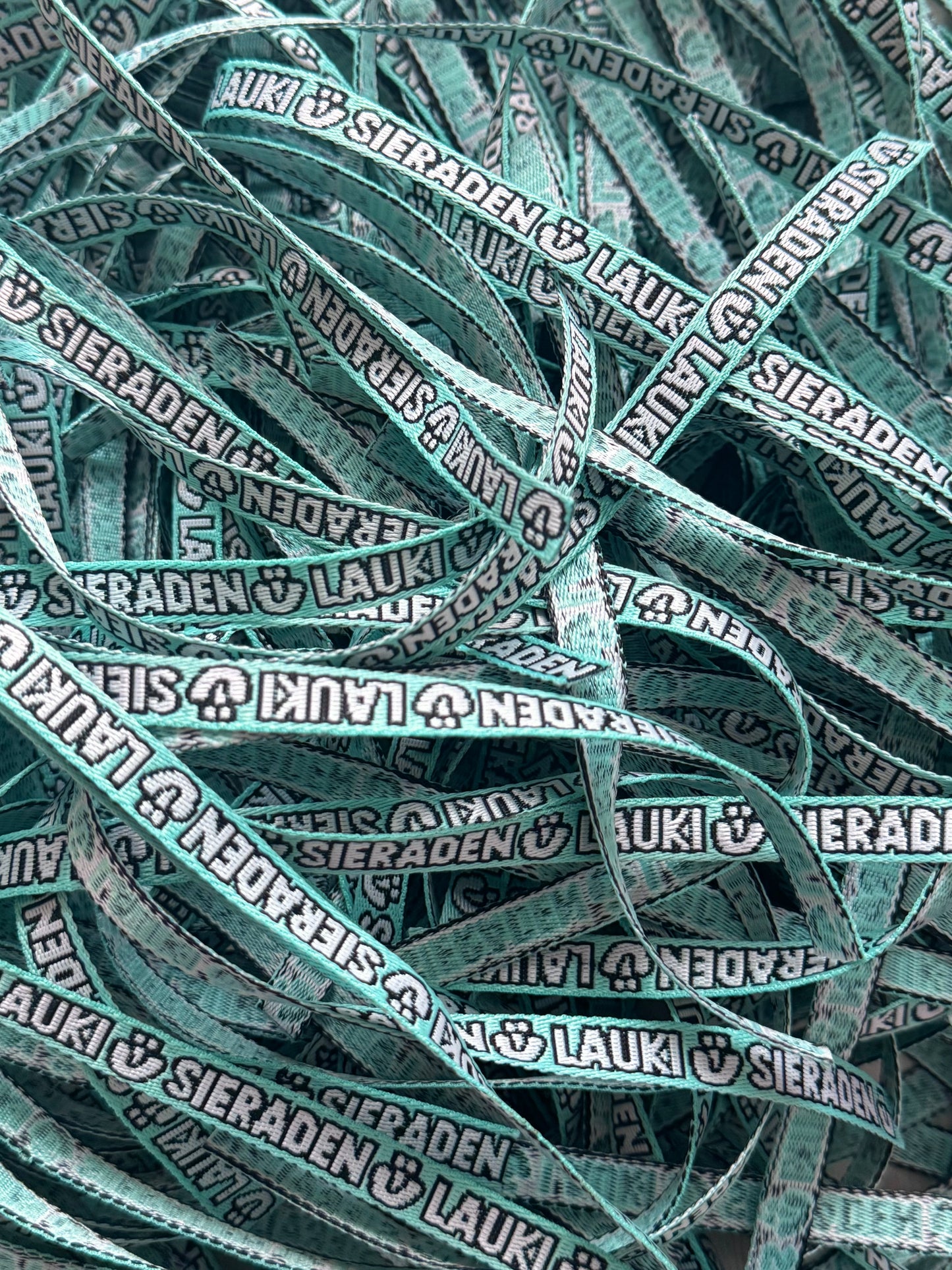 ‘LAUKISIERADEN’ lint armbandje