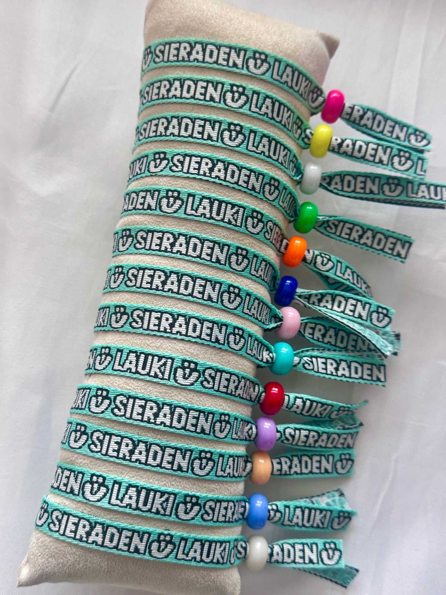 ‘LAUKISIERADEN’ lint armbandje