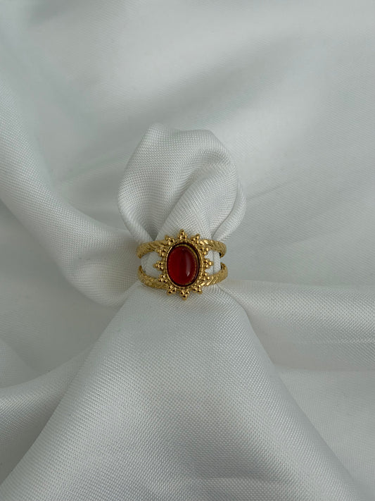‘RED STONE’ ring - goud