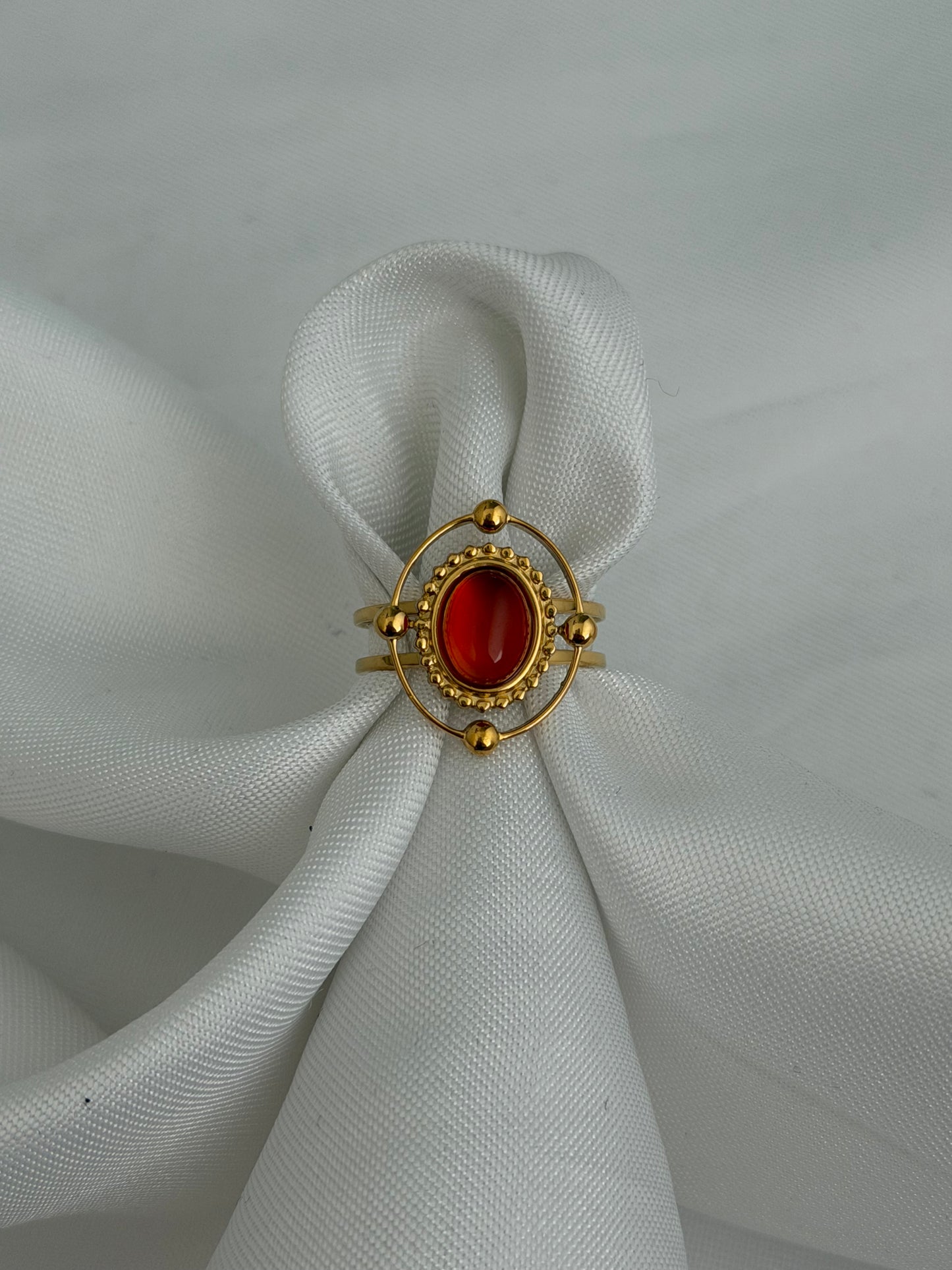 ‘SATURNUS’ ring - goud