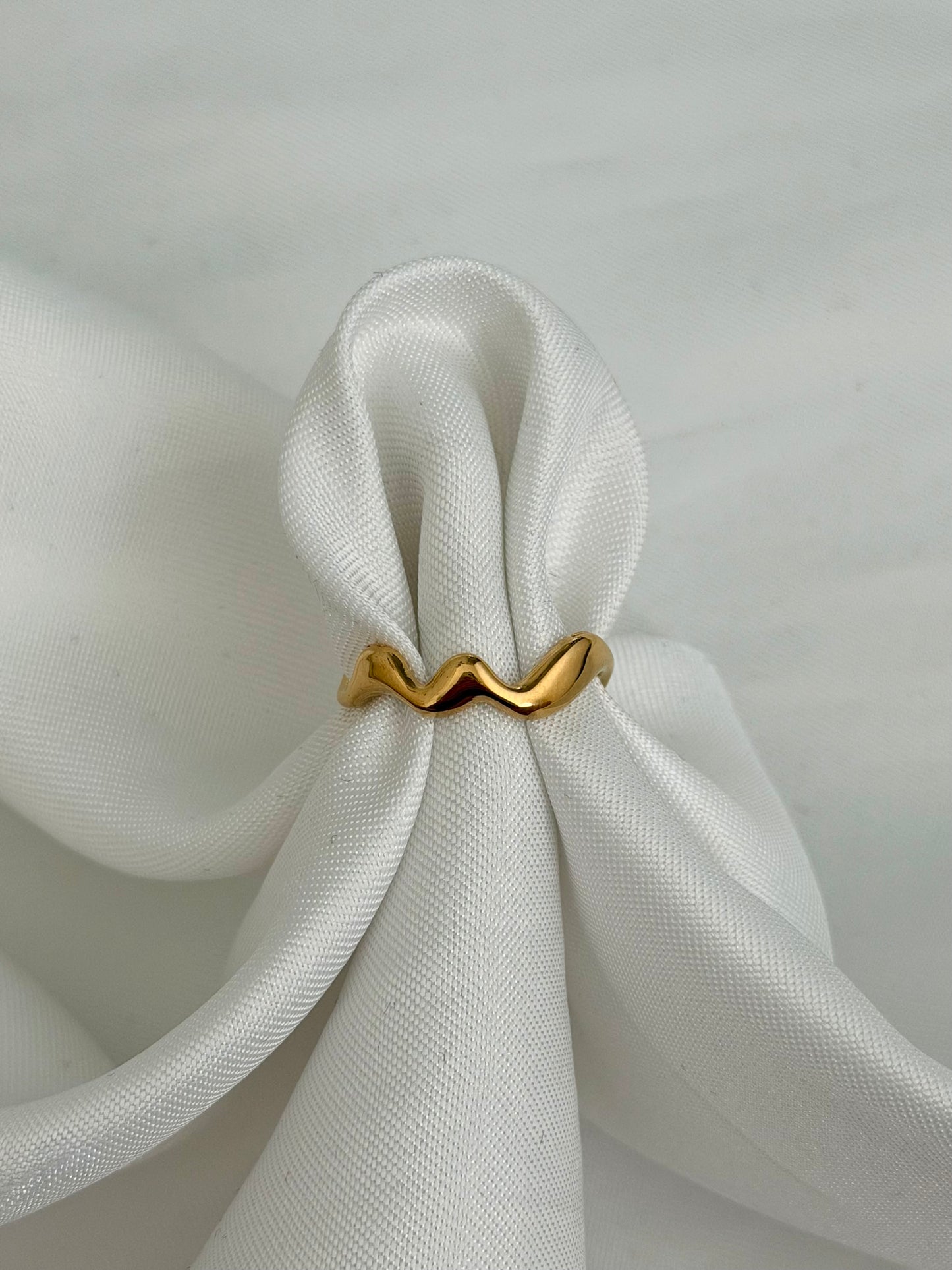 'WAVY' ring - goud/zilver