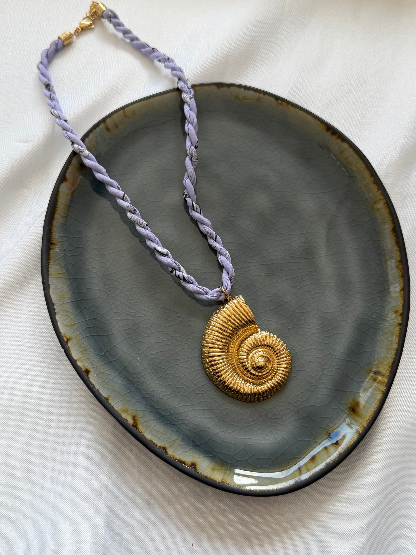‘COLOR SHELL’ ketting paars - goud