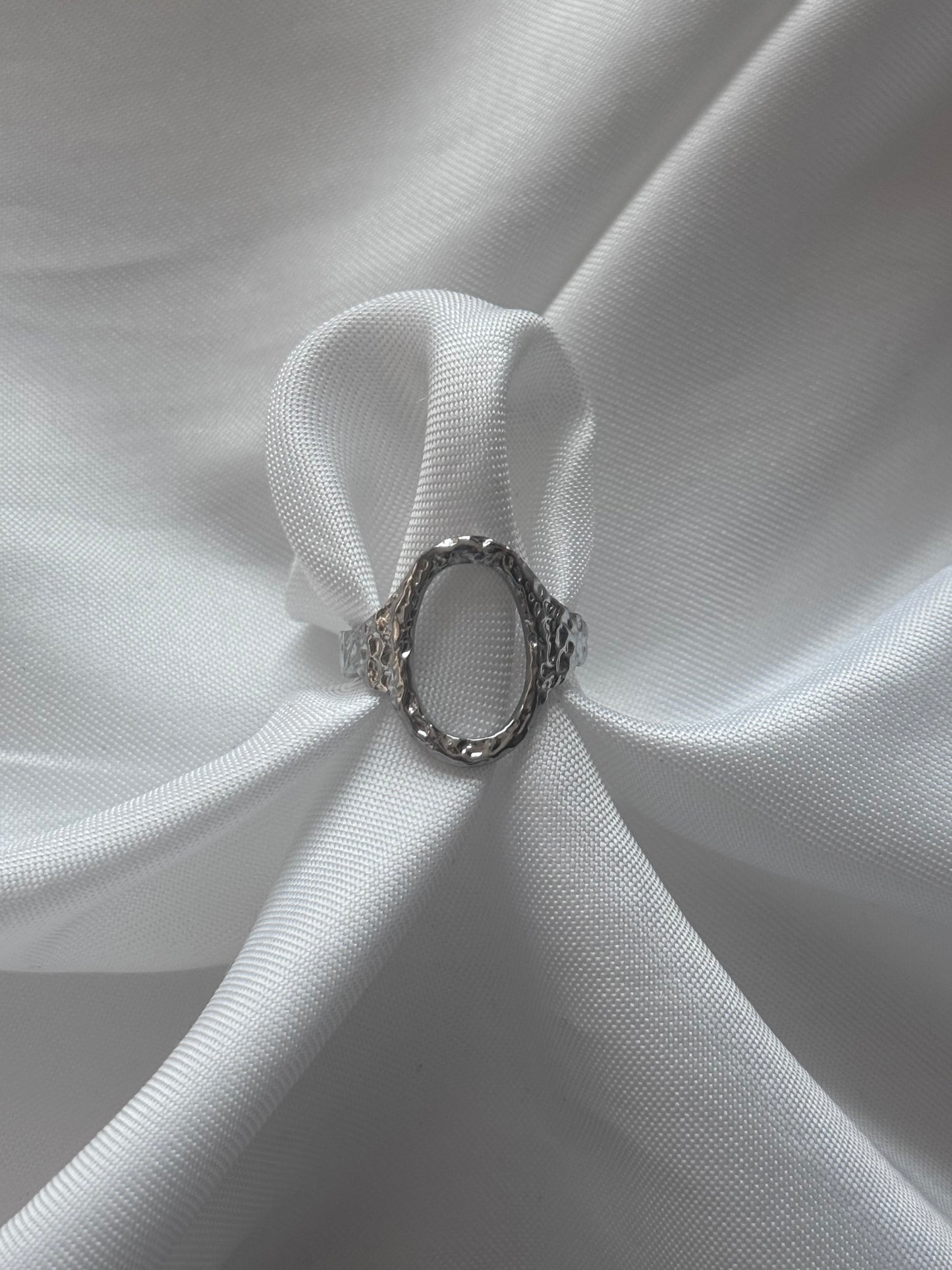 ‘SMALL TIRZA’ ring - goud/zilver