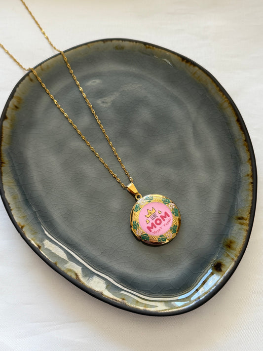 ‘LOVE MOM’ ketting - goud
