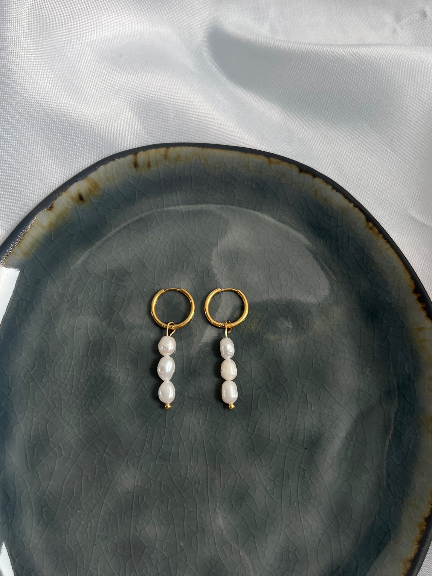Pearl oorbellen - goud / zilver