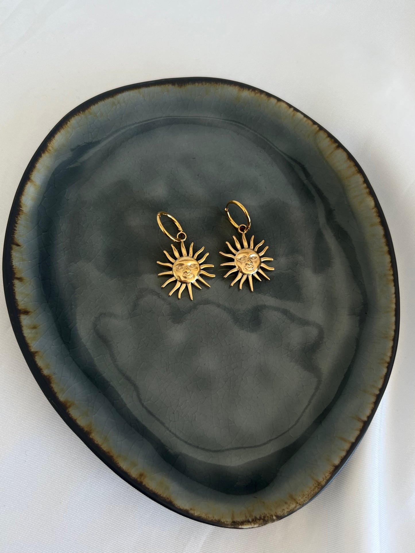 ‘HELLO SUNSHINE’ oorbellen - goud/zilver