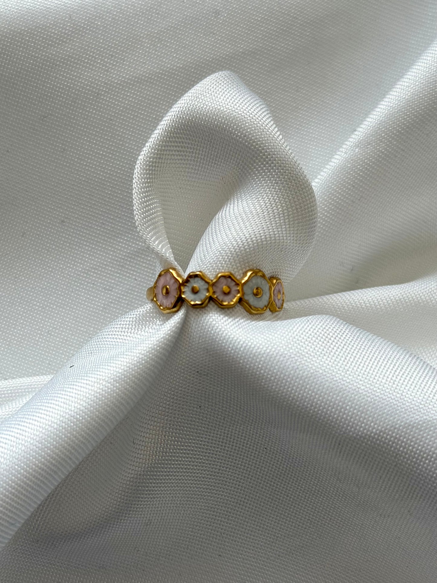 ‘PINK FLOWER’ ring - goud