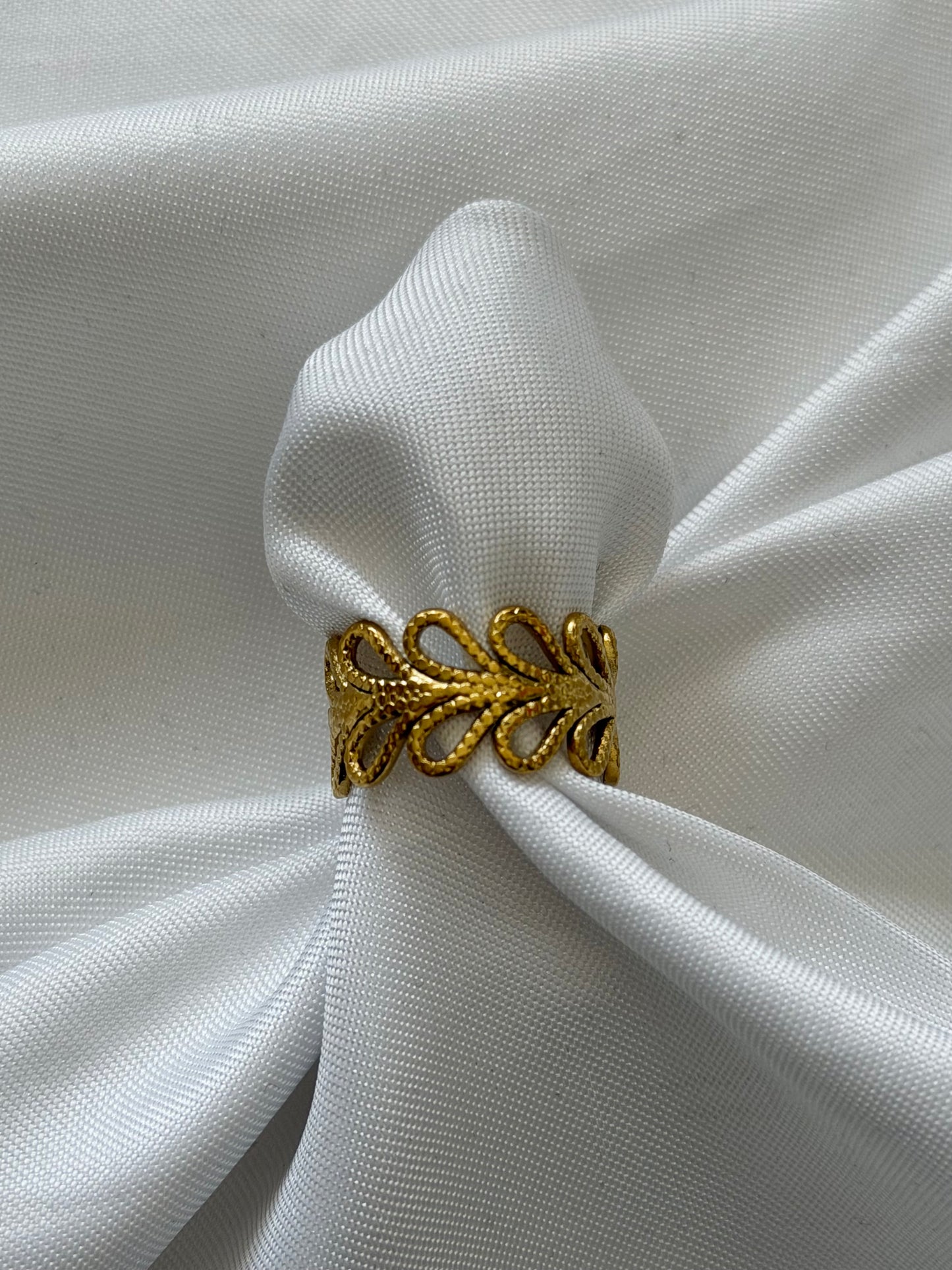 ‘LOVED’ ring - goud/zilver