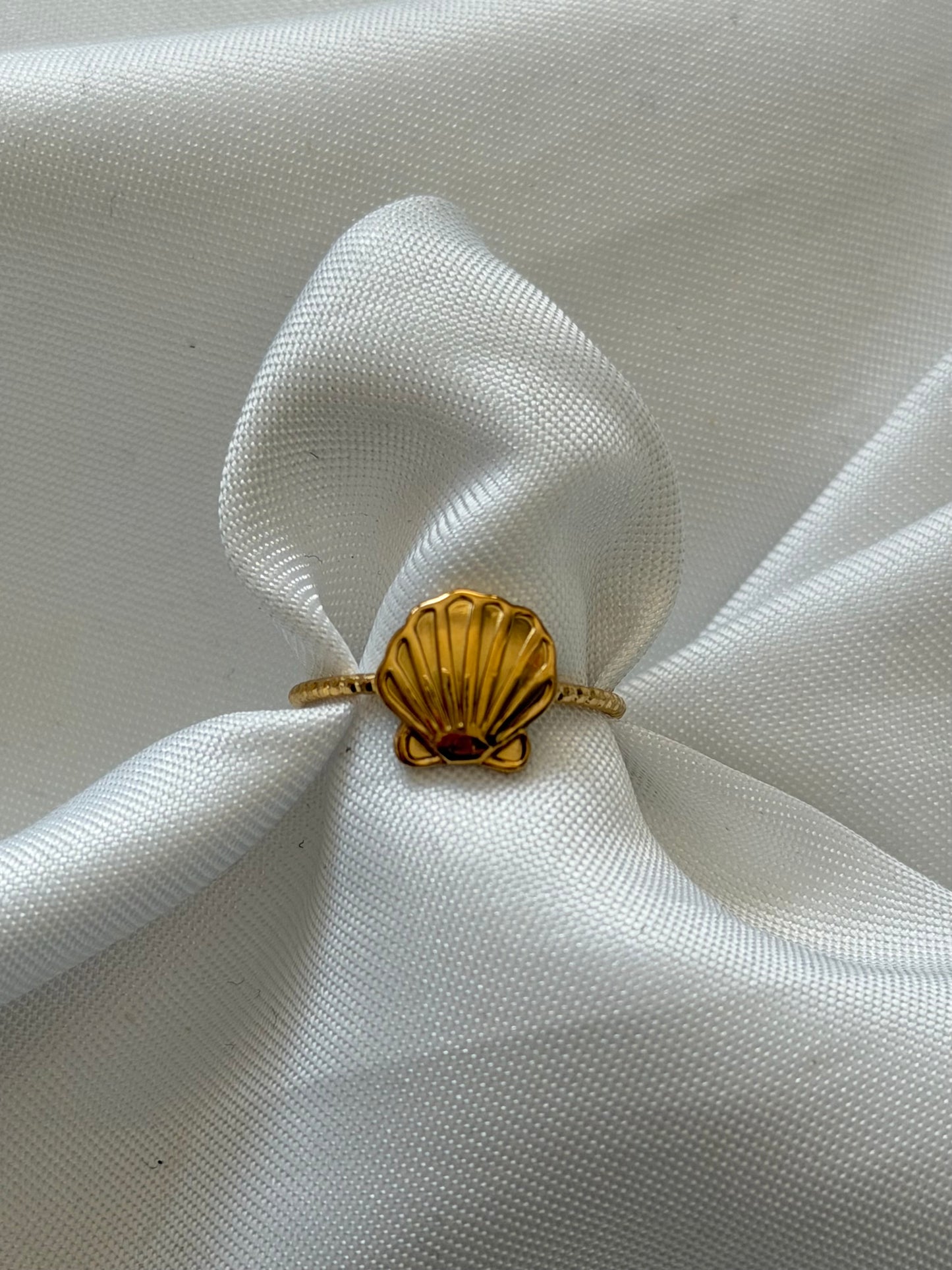 ‘LITTLE SHELL’ ring - goud/zilver