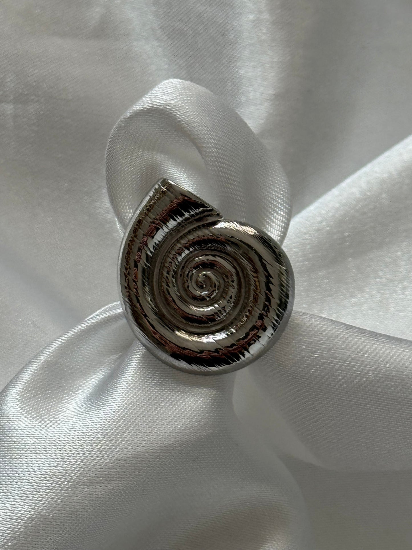 ‘SHELL YEAH’ ring - goud/zilver