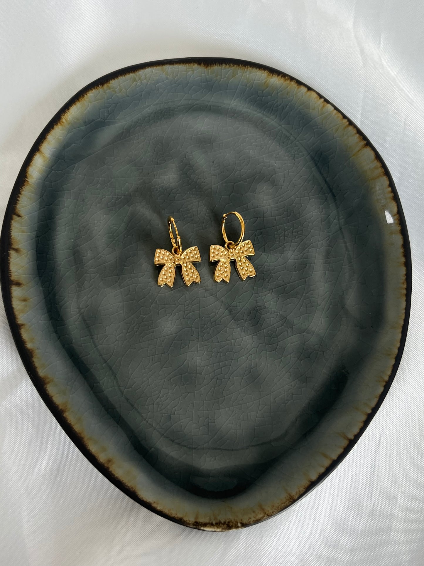 ‘CLASSIC BOW’ oorbellen - goud