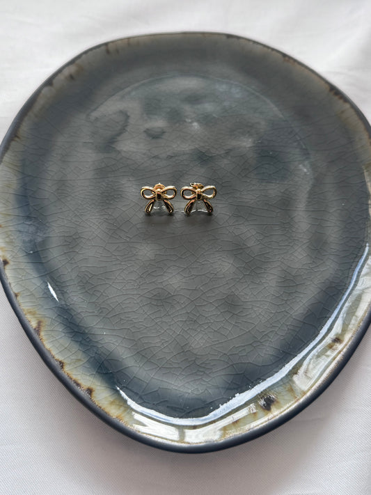 ‘CLASSIC BOW’ knopjes oorbellen - goud/zilver