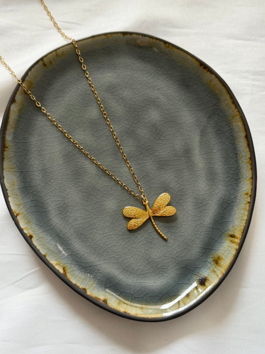 ‘SMALL DRAGONFLY’ ketting - goud/zilver