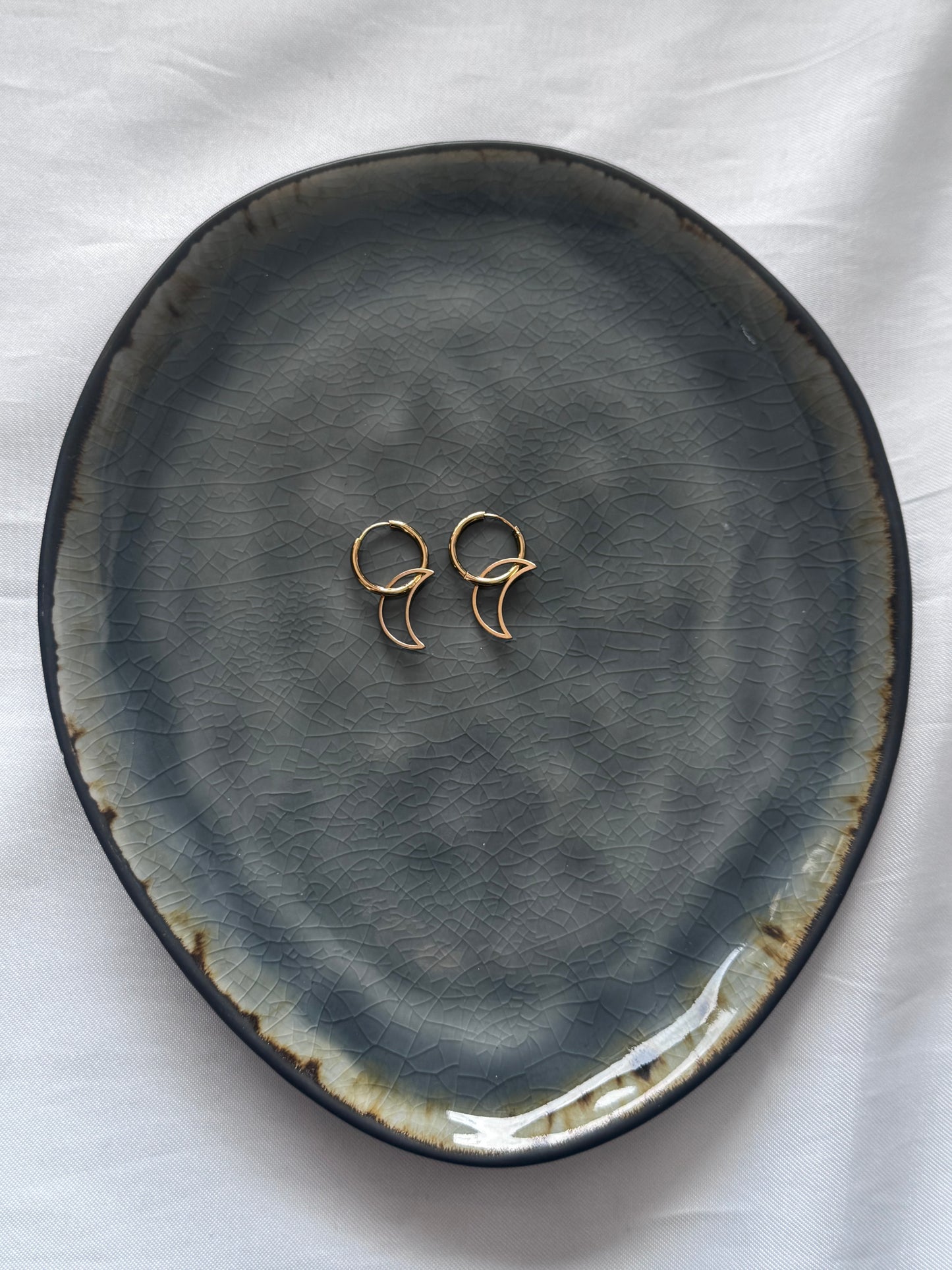 ‘MOON’ oorbellen - goud/zilver