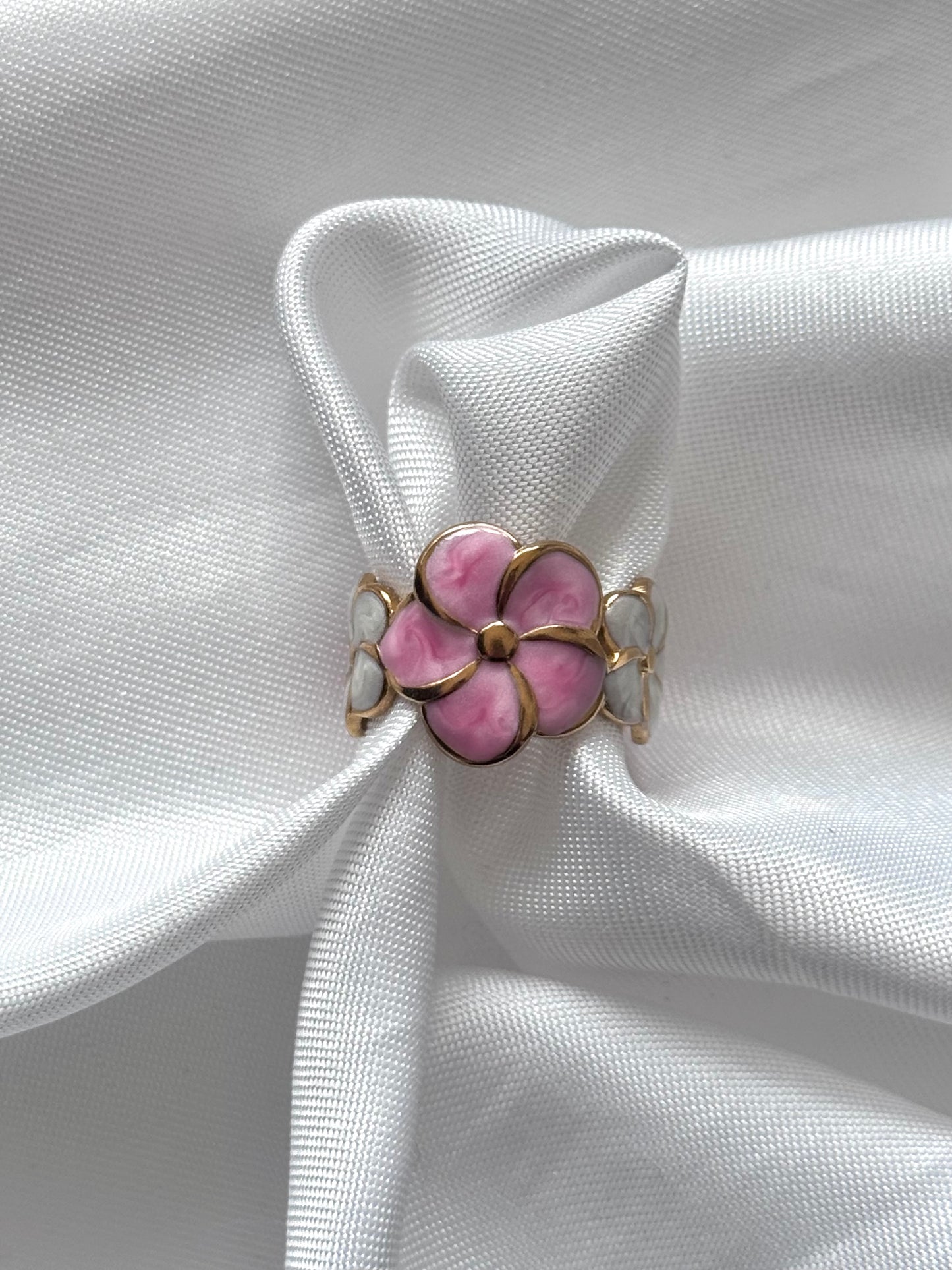 ‘PINK BLOSSOM’ ring - goud