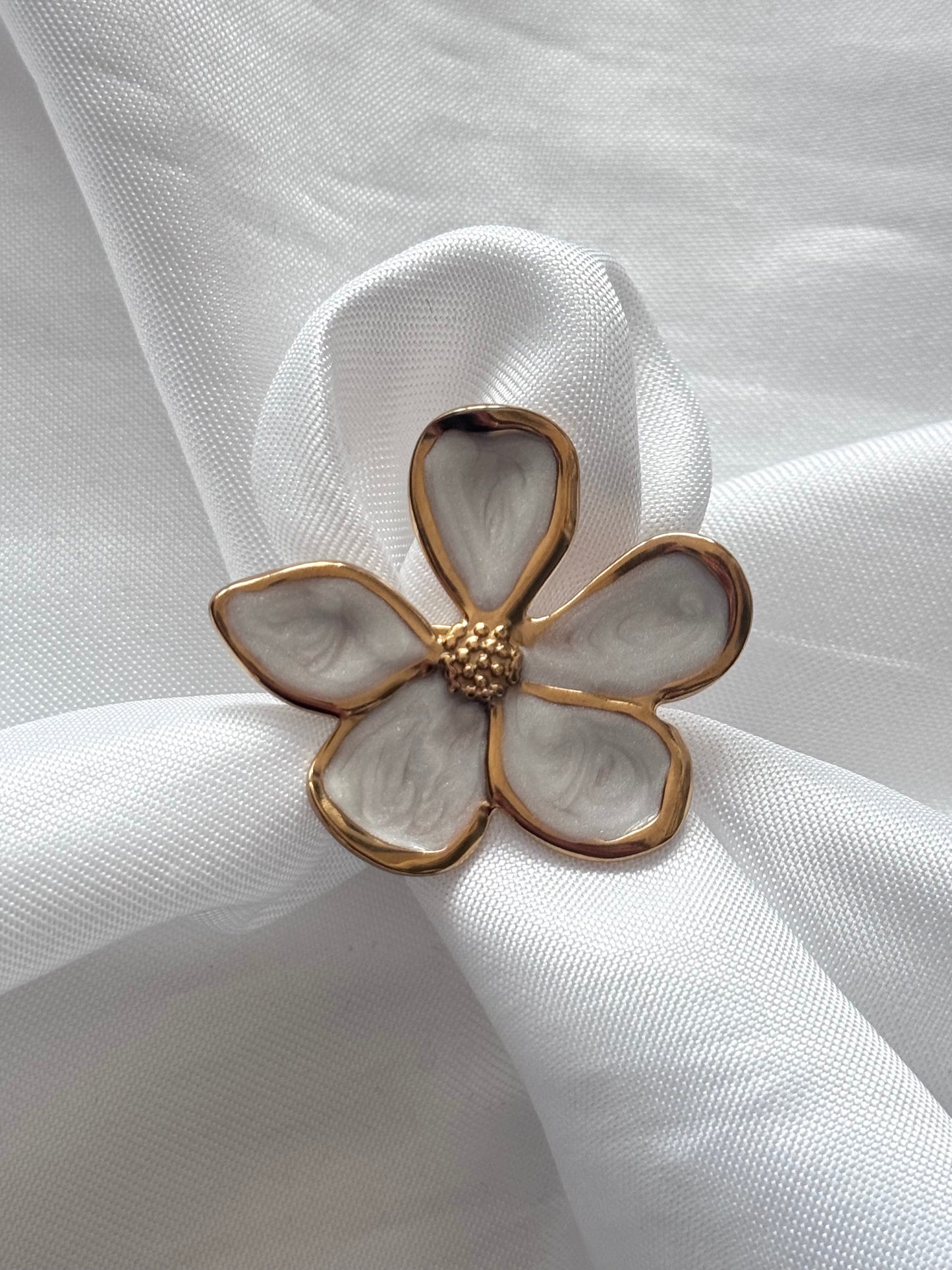 ‘MAEVE’ ring - goud