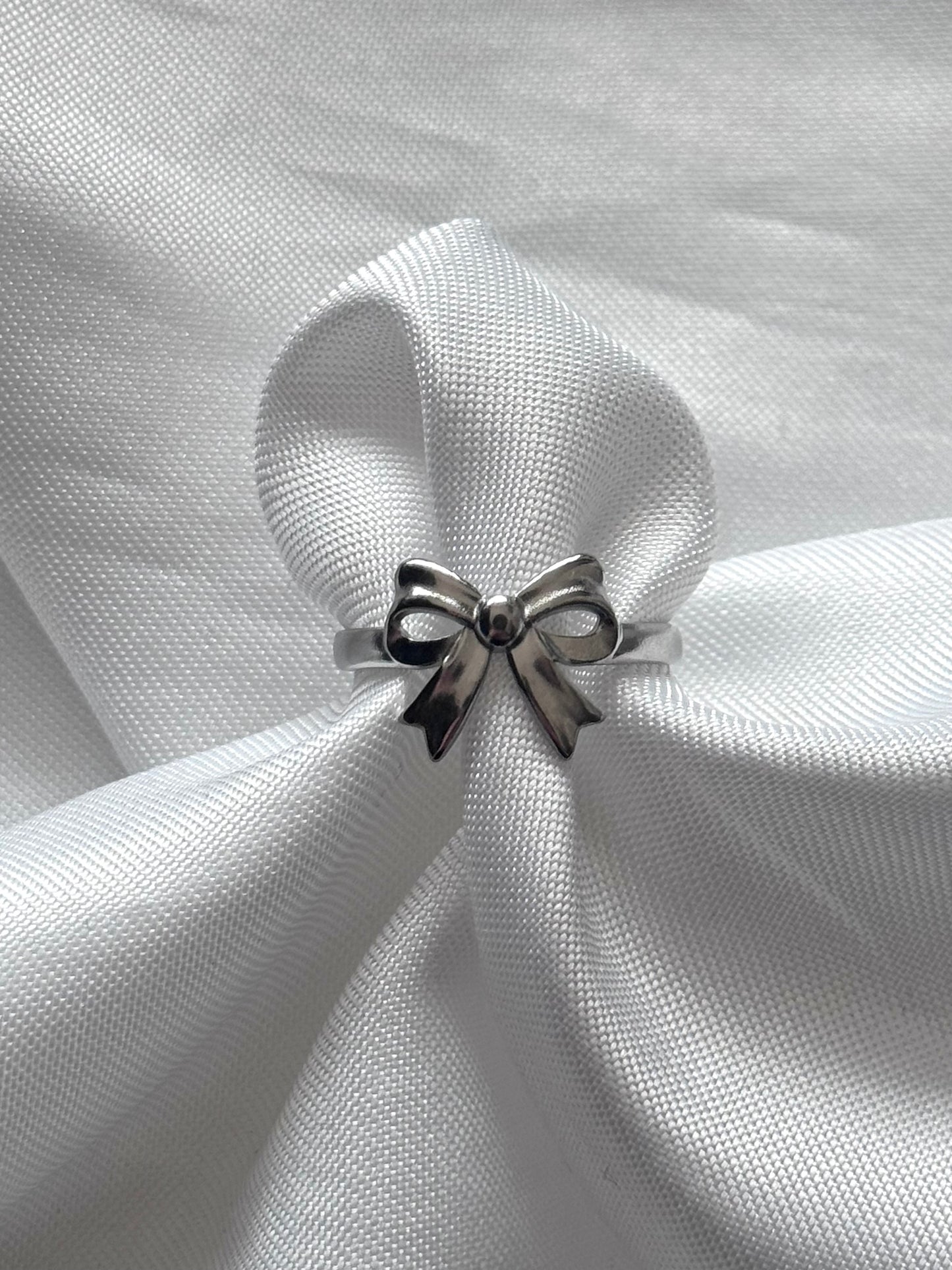 ‘LITTLE BOW’ ring - zilver