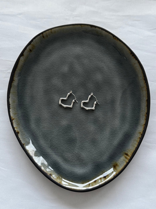 ‘FUNKY HEART’ oorbellen - zilver