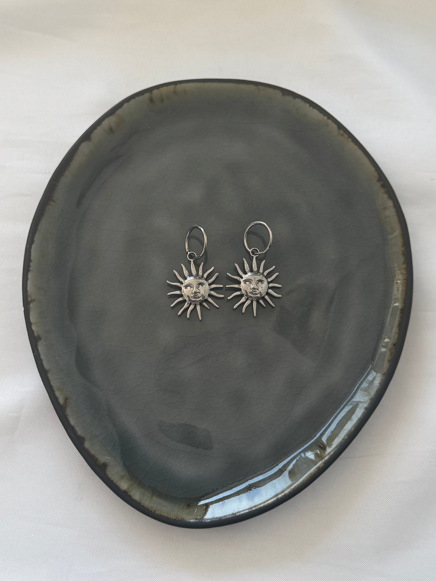 ‘HELLO SUNSHINE’ oorbellen - goud/zilver