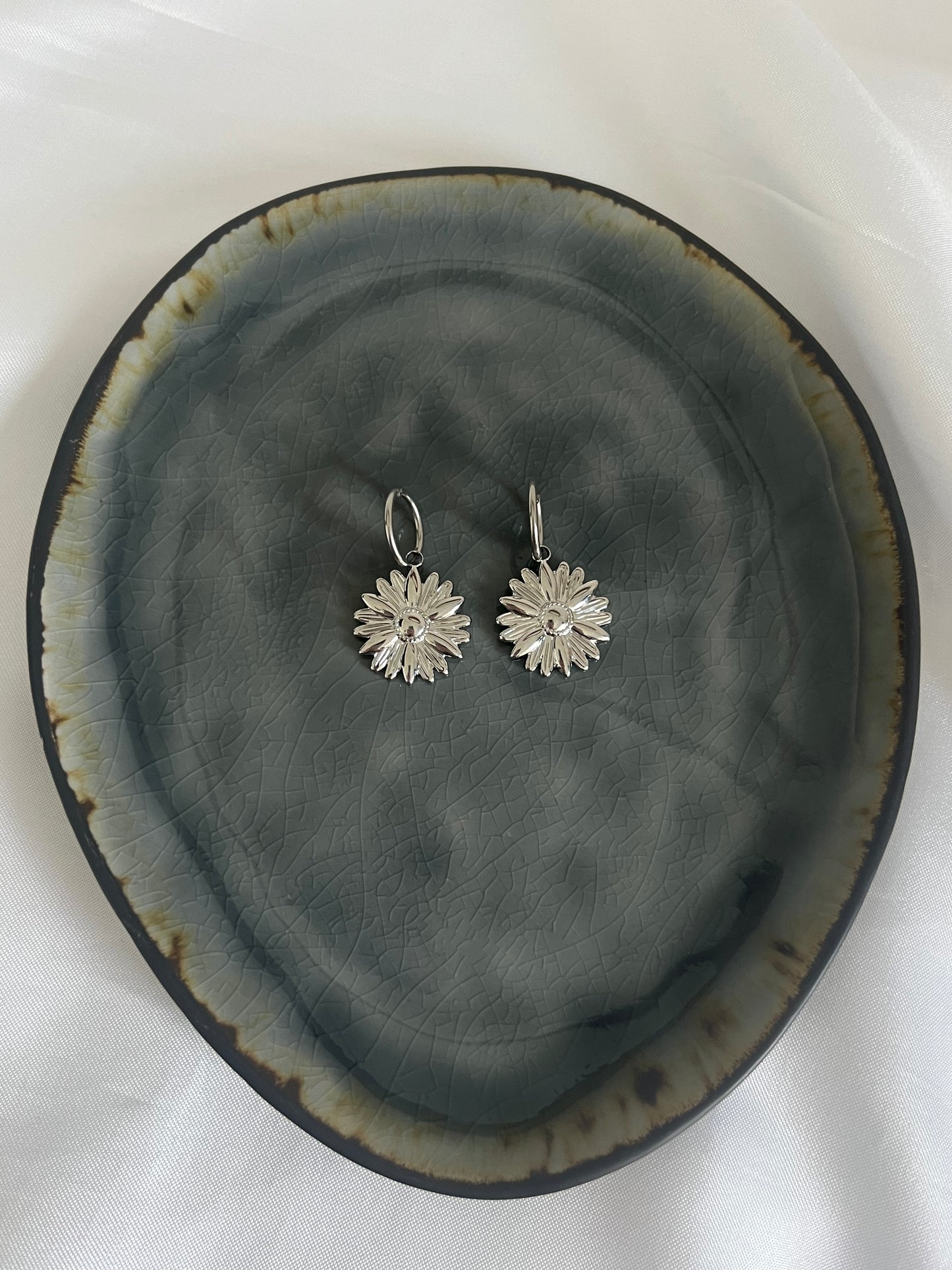 ‘SUMMER’ oorbellen - goud/zilver